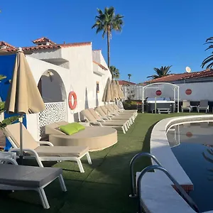 Rainbow Golf Bungalows, Gay Men-only Маспаломас